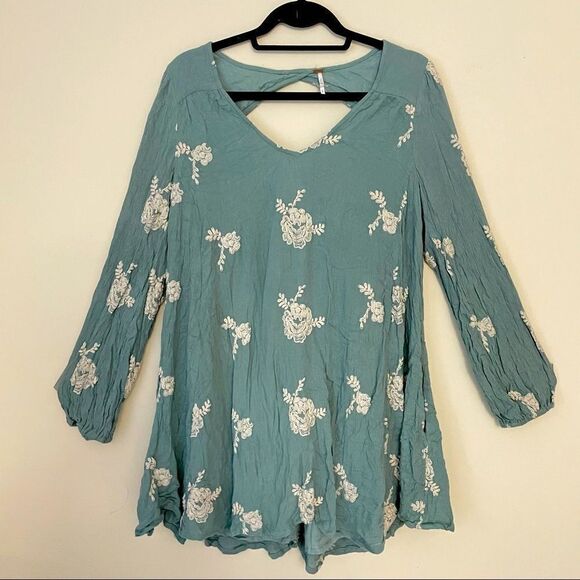 FREE PEOPLE Emma's Embroidered Dress in Misty Green Back Cut Out Detail SZ SP - Picture 3 of 12